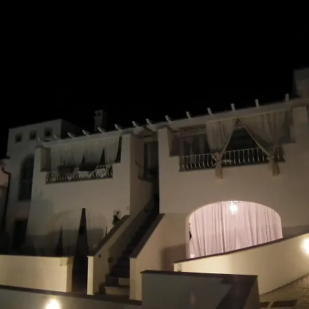 Holiday home Turchese Murta Maria